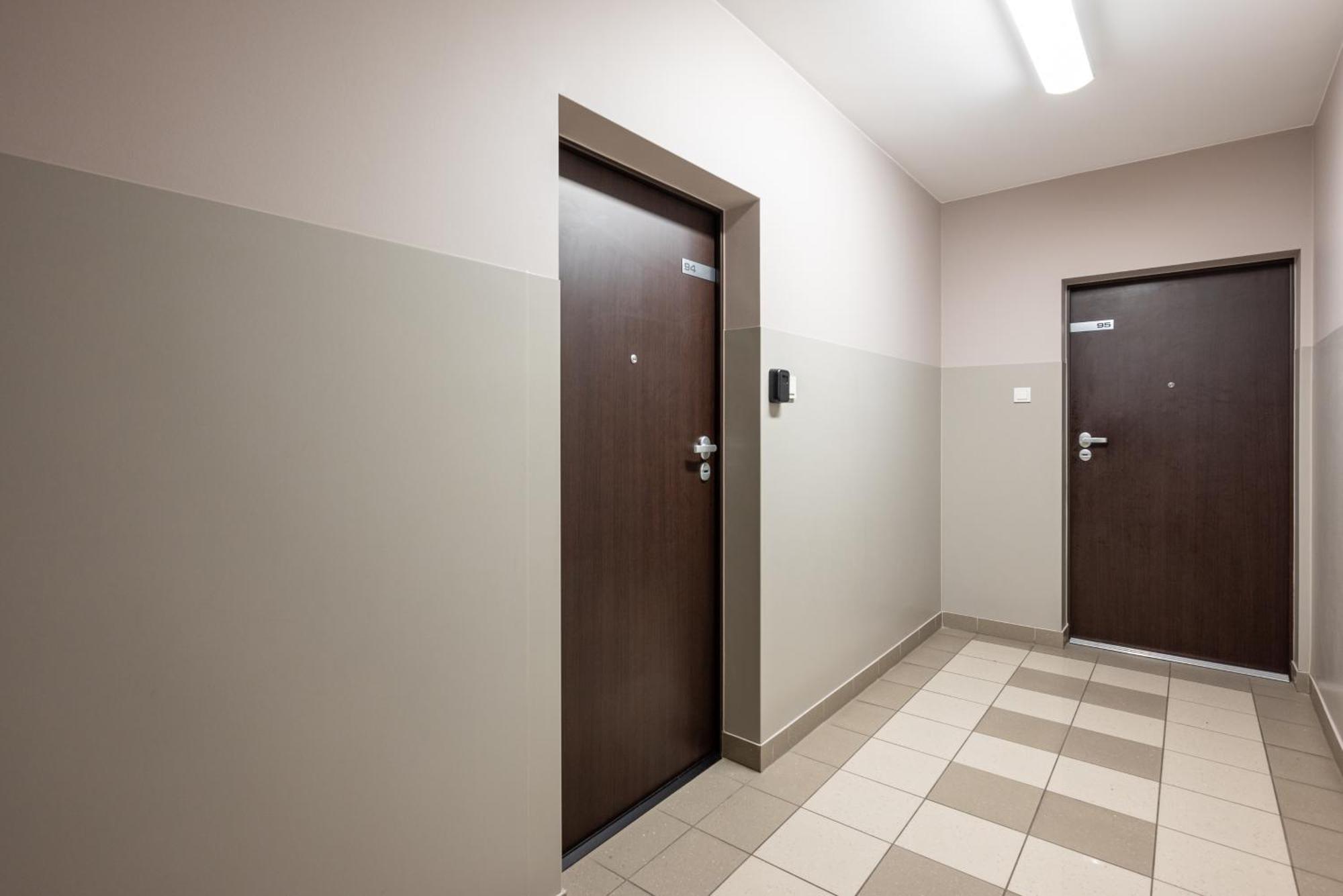 Aleja Krakowska Comfy Apartment ワルシャワ エクステリア 写真