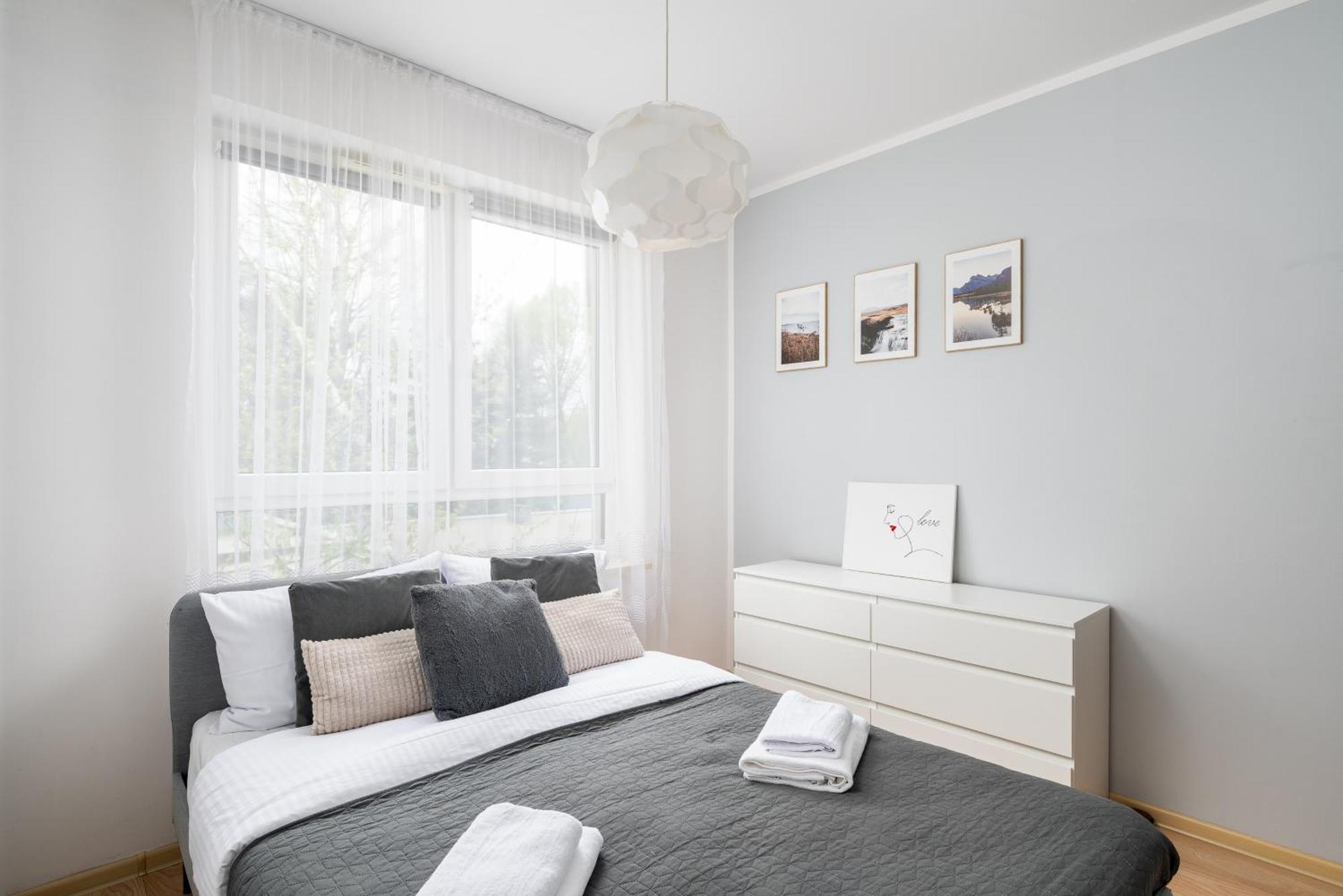 Aleja Krakowska Comfy Apartment ワルシャワ エクステリア 写真