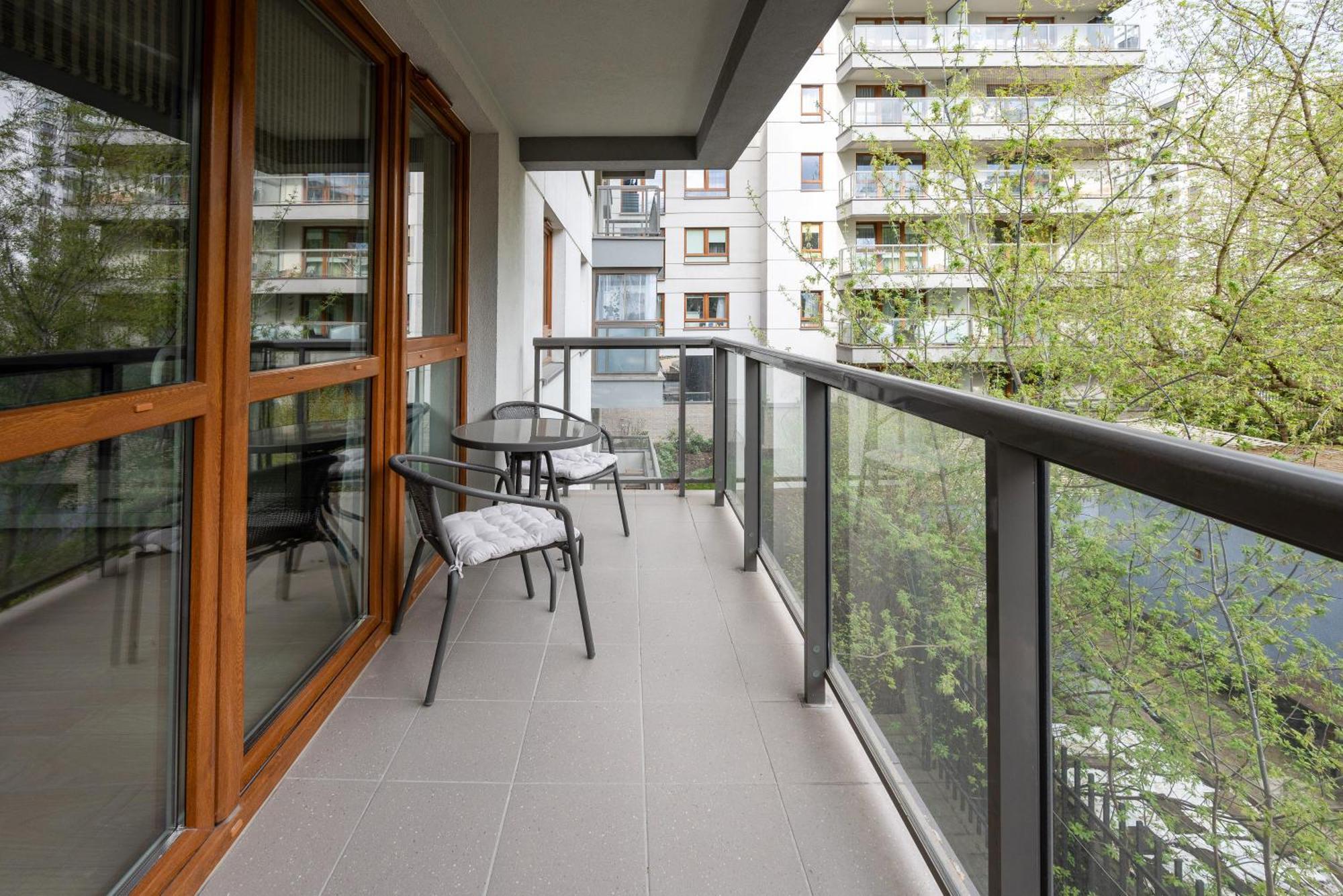 Aleja Krakowska Comfy Apartment ワルシャワ エクステリア 写真